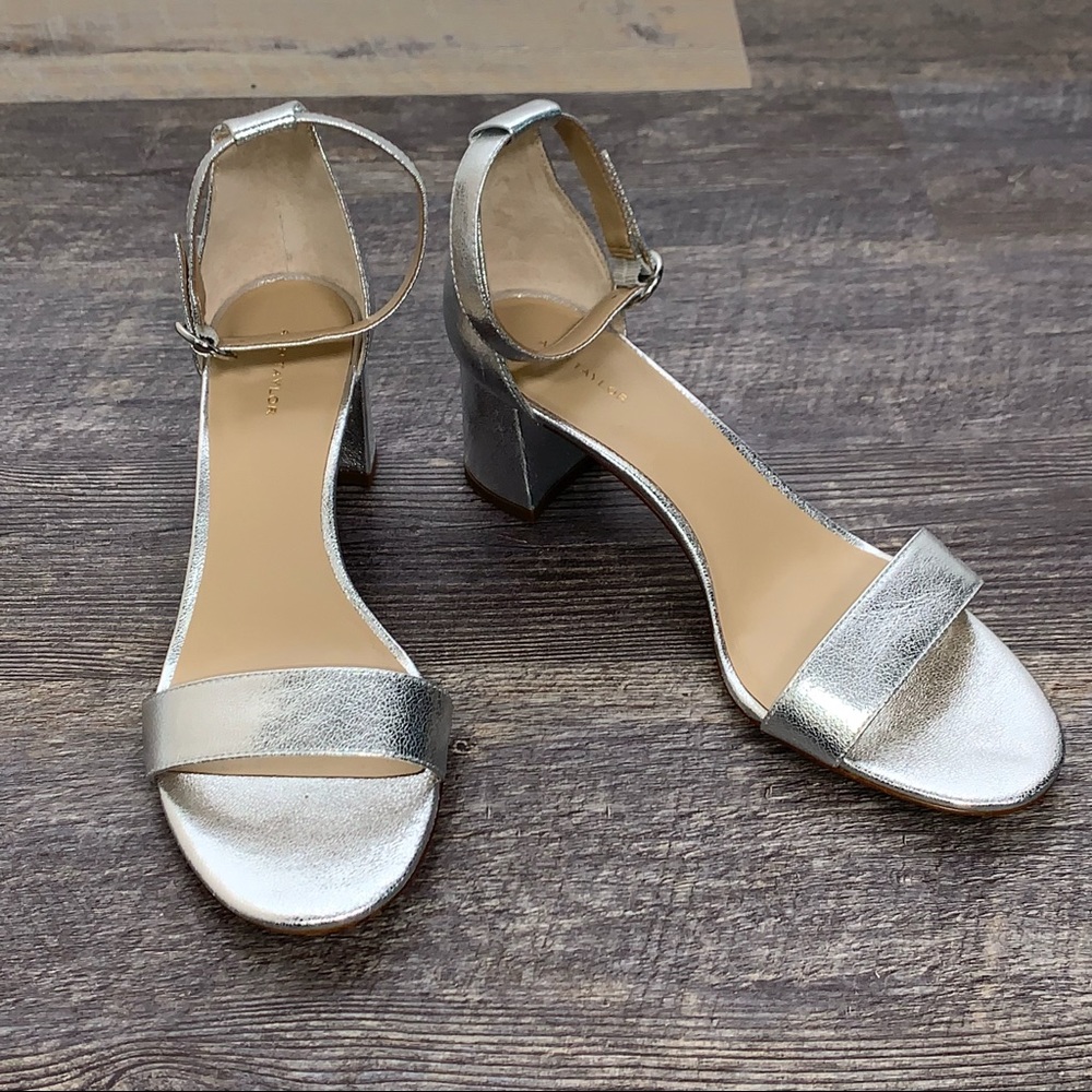 Ann Taylor  chunky heal sandal with ankle strap